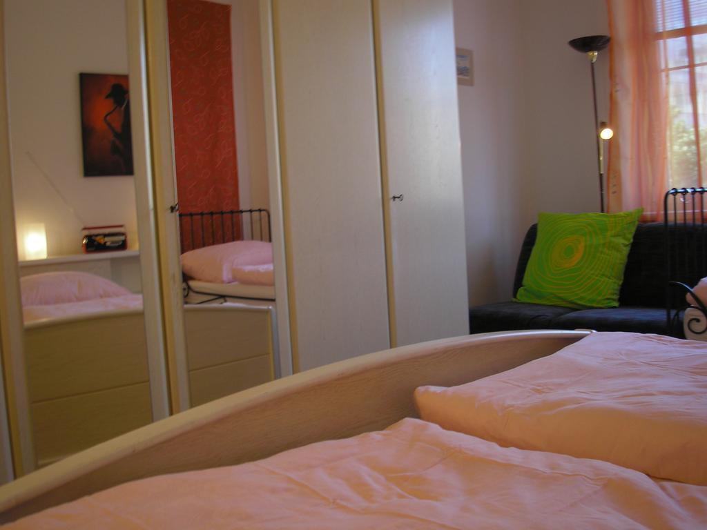Vacation Apartment Up To 10 Bratislava Chambre photo