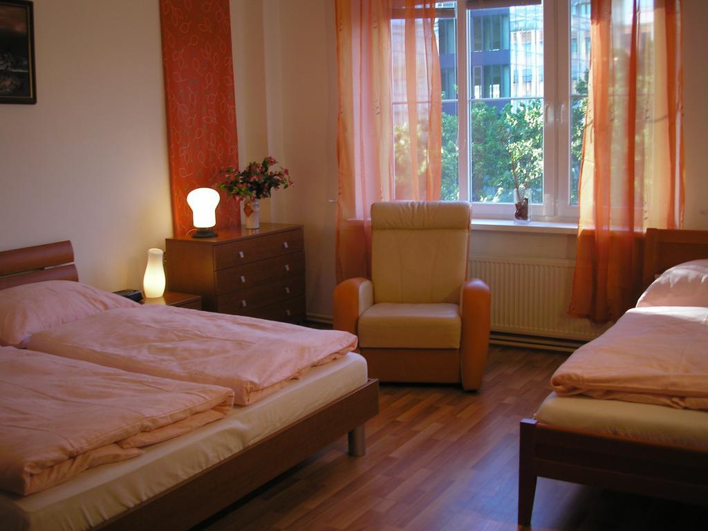 Vacation Apartment Up To 10 Bratislava Chambre photo